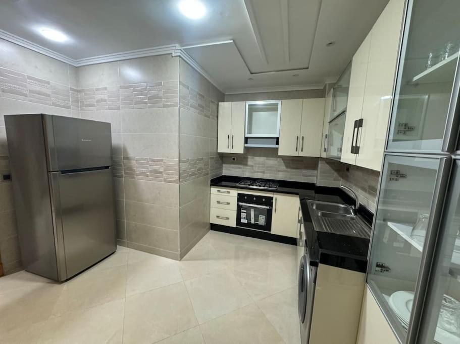 Family-Sized Cosy Apartment 라라슈 외부 사진