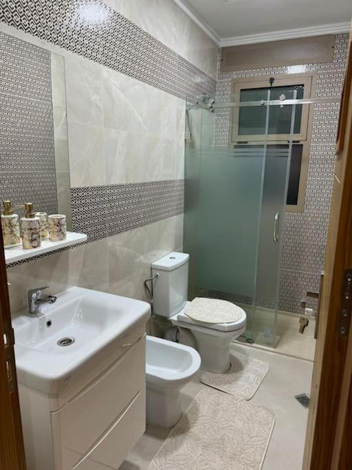 Family-Sized Cosy Apartment 라라슈 외부 사진