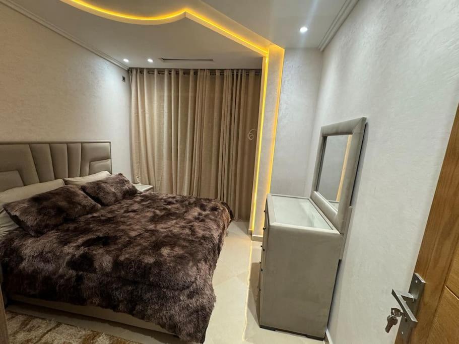 Family-Sized Cosy Apartment 라라슈 외부 사진