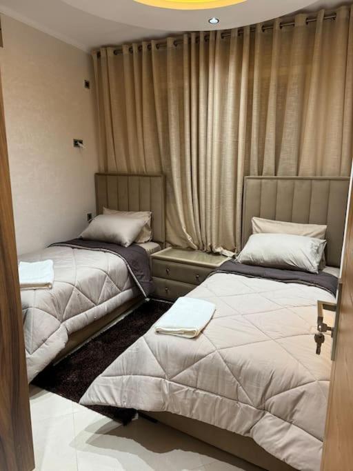 Family-Sized Cosy Apartment 라라슈 외부 사진